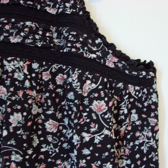 Anthropologie Maeve Floral Crochet Lace Halter Blouse Top Black Size Medium - Picture 8 of 16